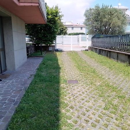 Holiday Apartaments Desenzano del Garda Kültér fotó