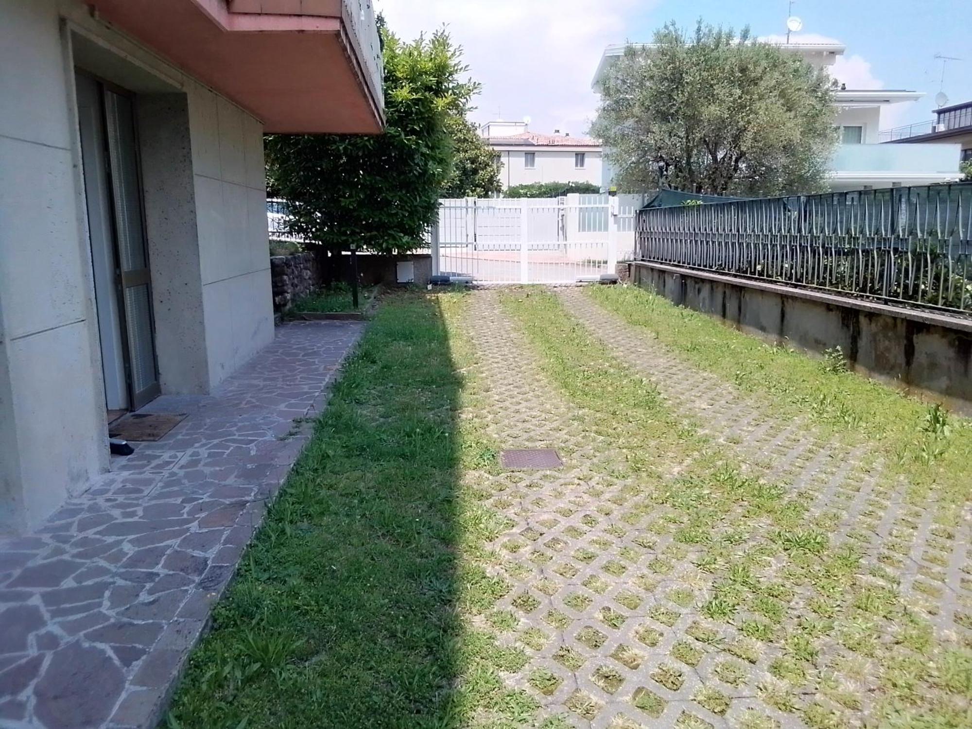 Holiday Apartaments Desenzano del Garda Kültér fotó